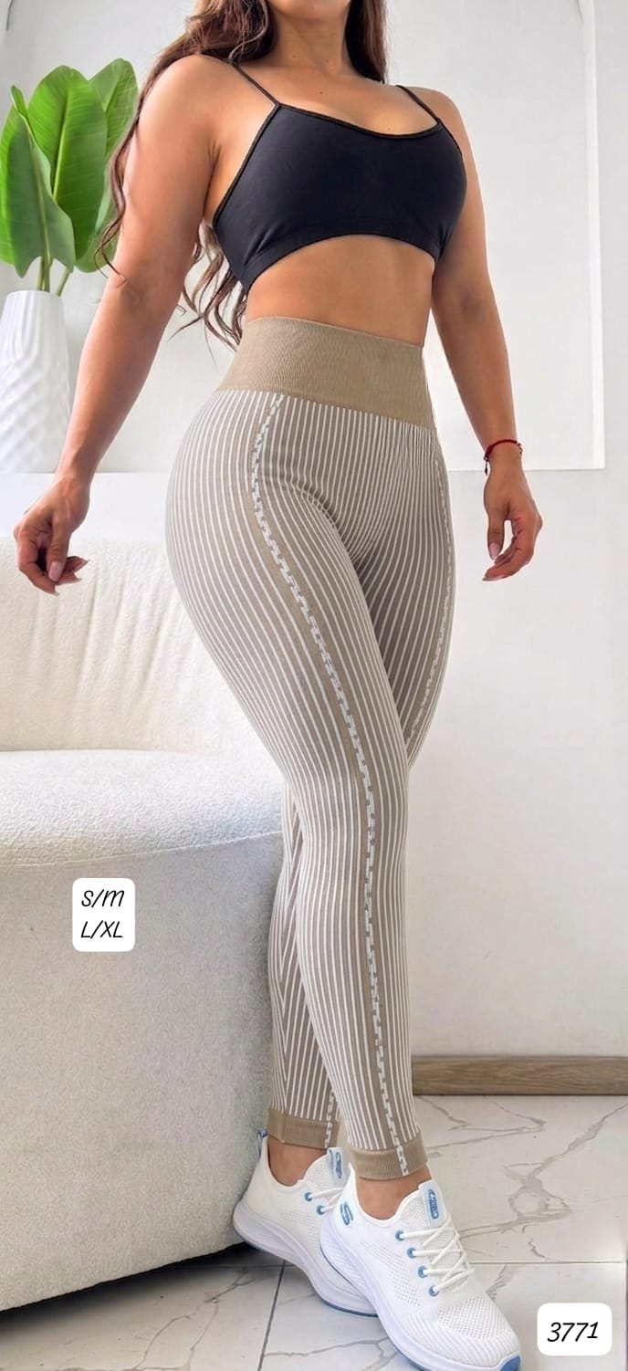 Leggins Acanalado • Ref. 6377